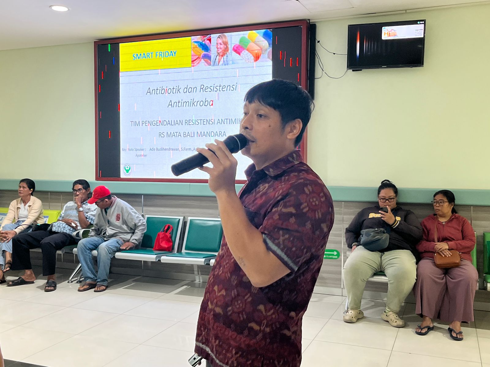 Kegiatan Penyuluhan Smart Friday dengan topik “Antibiotik Dan Resistensi Antimikroba”