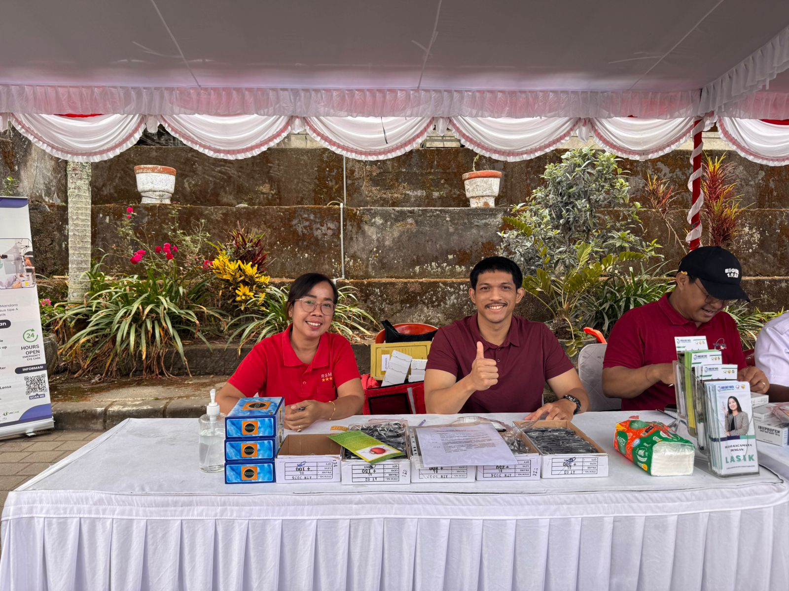 RS Mata Bali Mandara Gelar Bakti Sosial Pemeriksaan Mata dan Pembagian Kacamata Gratis di Desa Serai, Kintamani, Bangli
