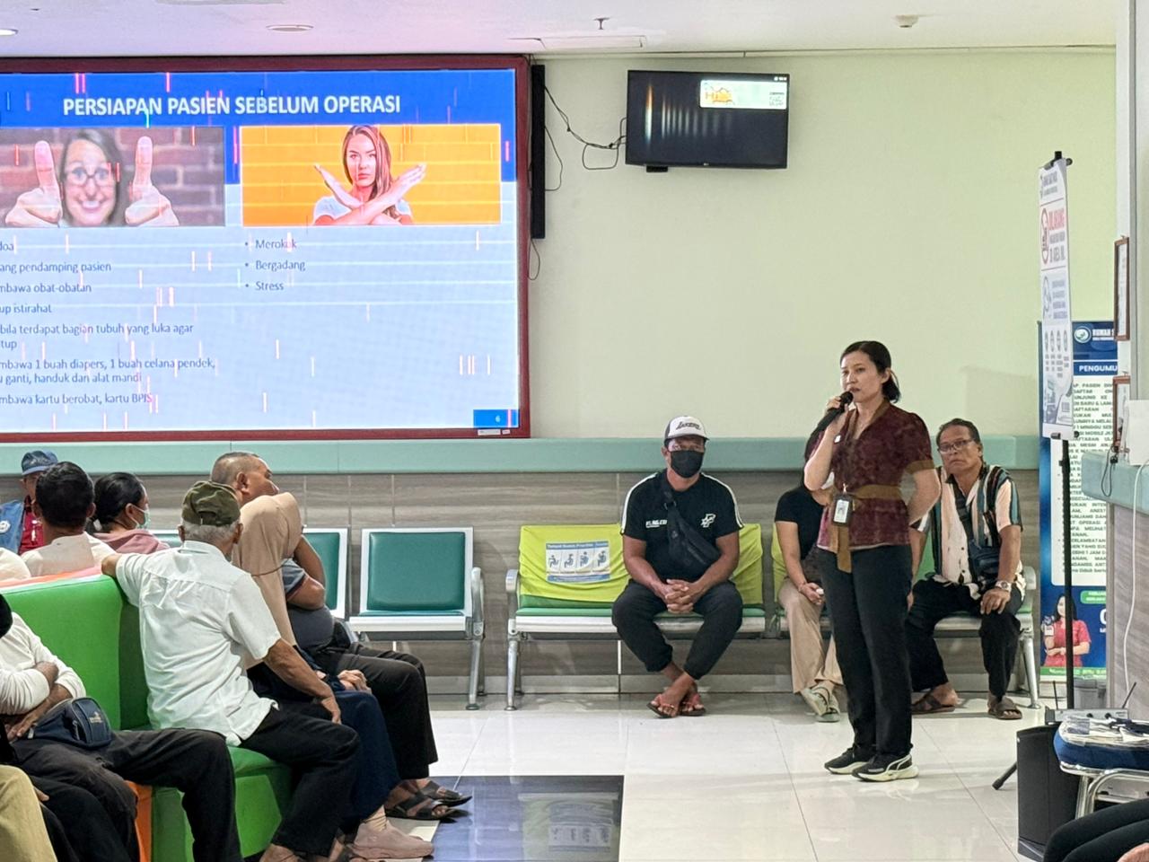 Kegiatan Penyuluhan Smart Friday dengan topik ”Menuju Penglihatan Jernih Panduan Rawat Inap & Persiapan Operasi Mata”